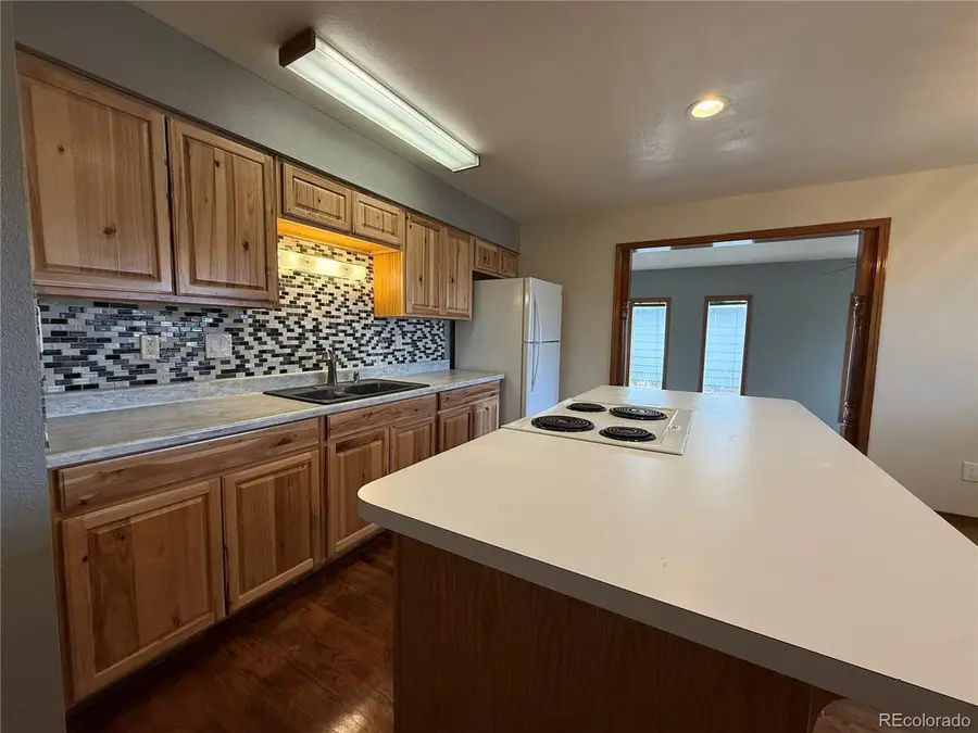 202 Fourteenth St, Alamosa, CO 81101 - #2