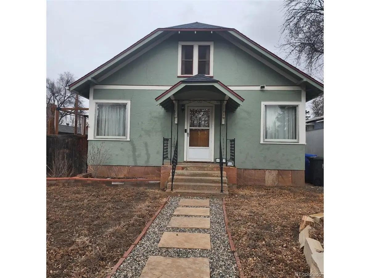 447 W 8th St, Loveland, CO 80537 - #1