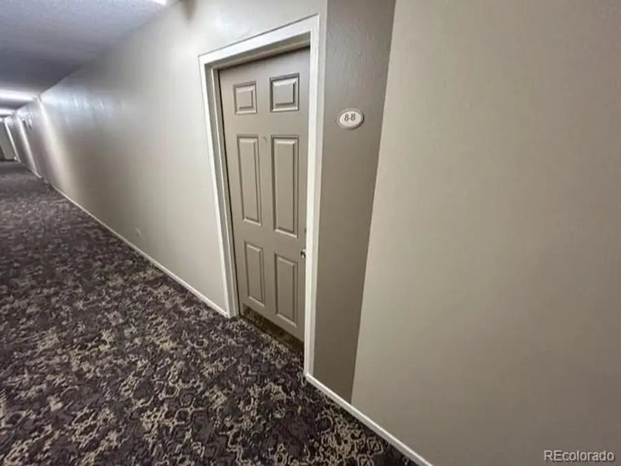 610 S Clinton St #8B, Denver, CO 80247 - Image #2