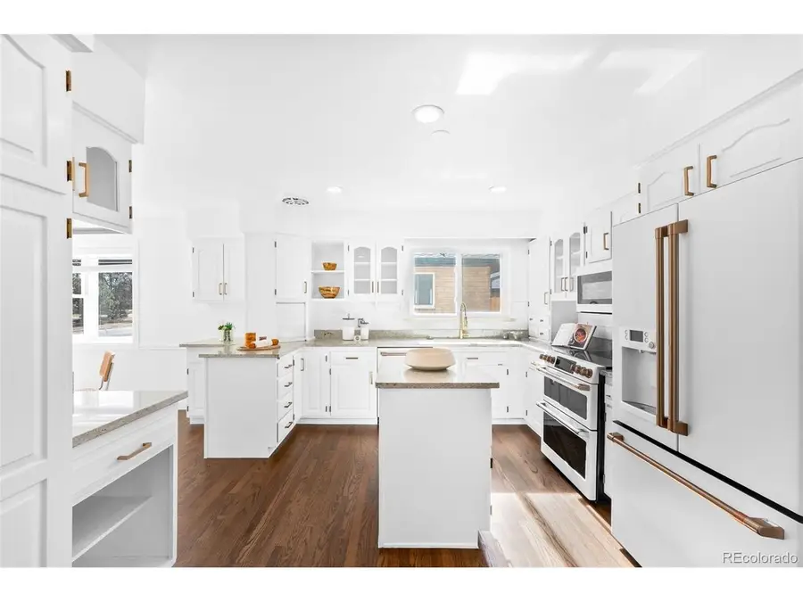 3035 N Monaco Pkwy, Denver, CO 80207 - Image #2