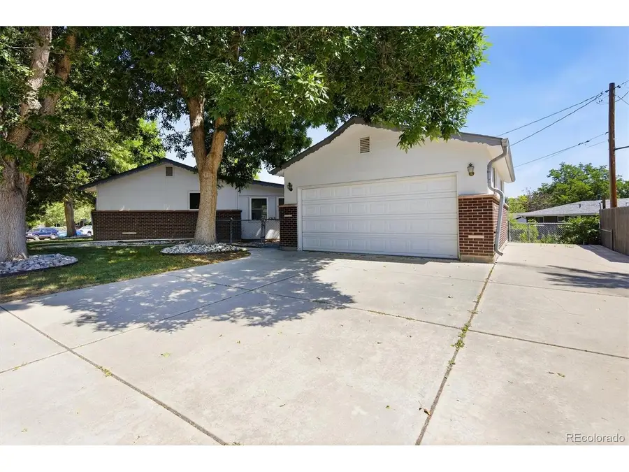 1530 S Estes St, Lakewood, CO 80232 - #2