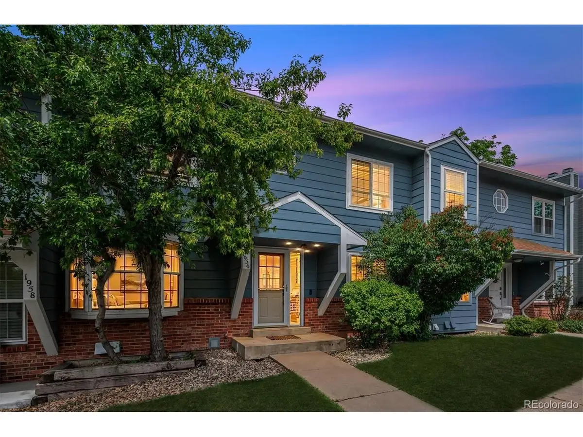 1956 S Balsam St, Lakewood, CO 80227 - #1