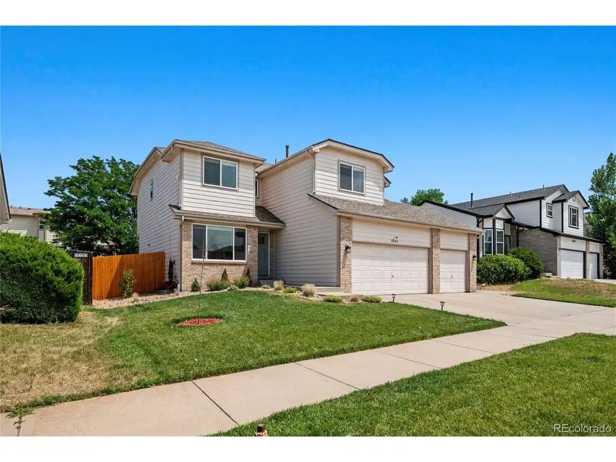 5064 Durham Ct, Denver, CO 80239 - #2