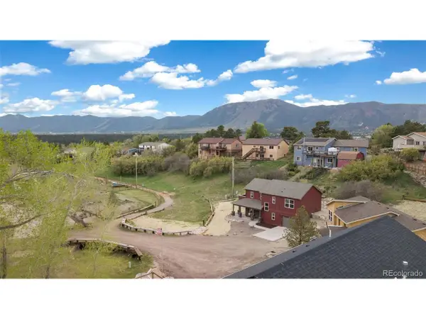 826 Meadow Ln, Palmer Lake, CO 80133