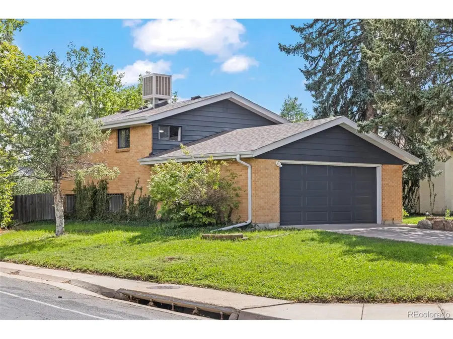 390 Scranton St, Aurora, CO 80011 - Image #2