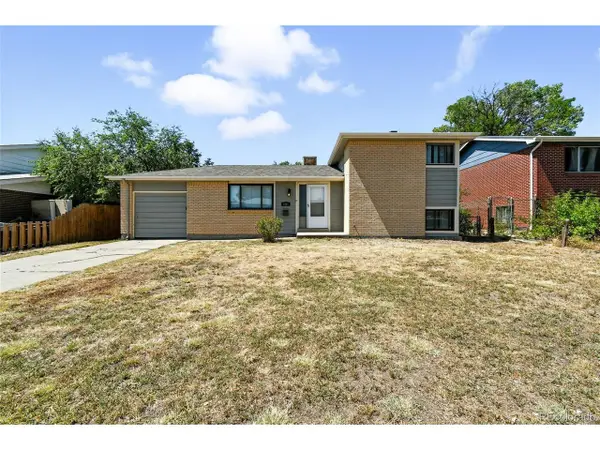 3207 Carson St, Aurora, CO 80011