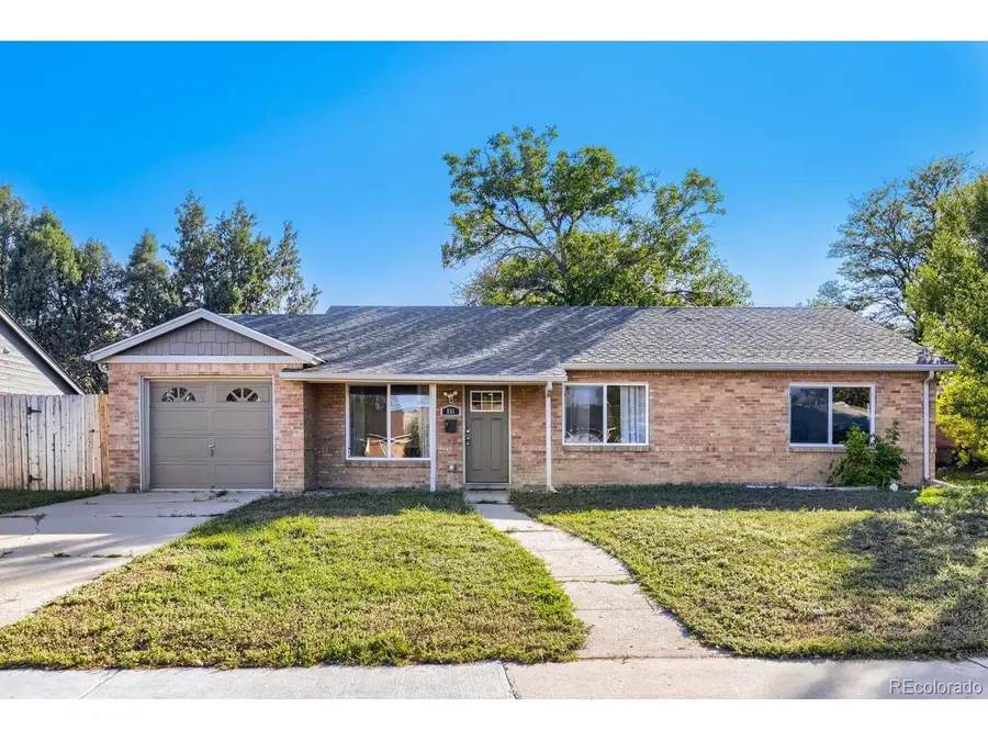 831 Tucson St, Aurora, CO 80011 - #3