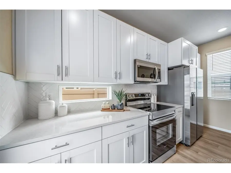 10155 Scranton Ct, Commerce City, CO 80022 - Image #2