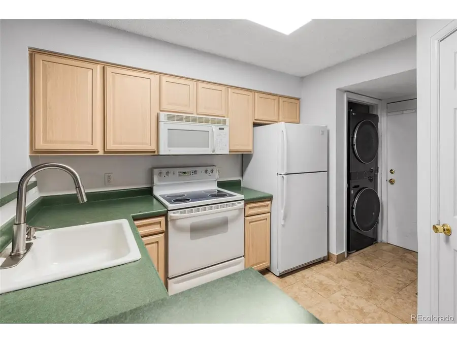 980 S Dahlia St #A, Denver, CO 80246 - Image #3