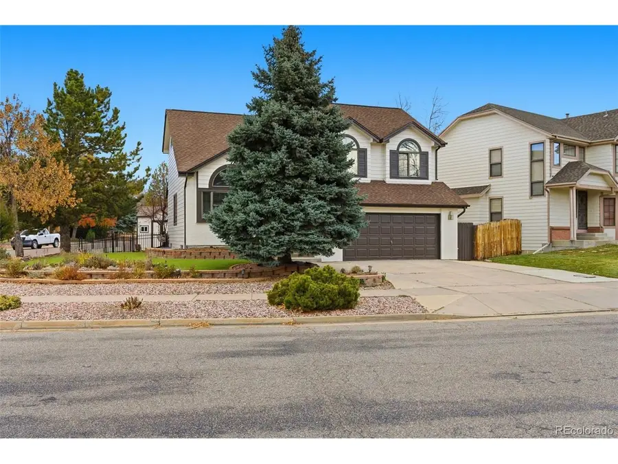 6069 Zinnia St, Arvada, CO 80004 - #2