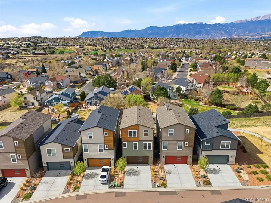 4127 Parkwood Trl, Colorado Springs, CO 80918 - #2
