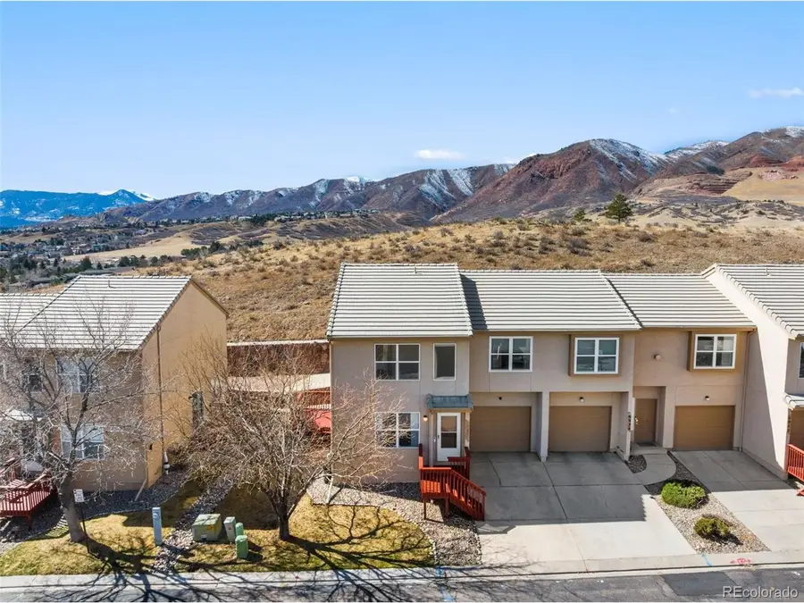 6926 Yellowpine Dr, Colorado Springs, CO 80919 - #2