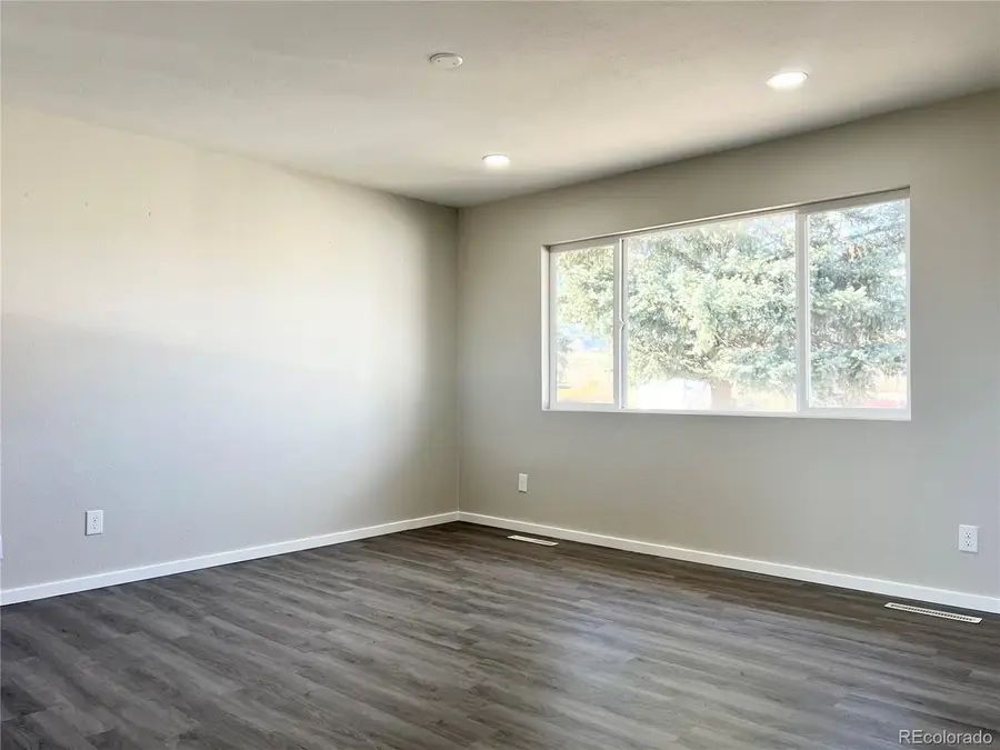 907 W Madison St, Colorado Springs, CO 80907 - #3