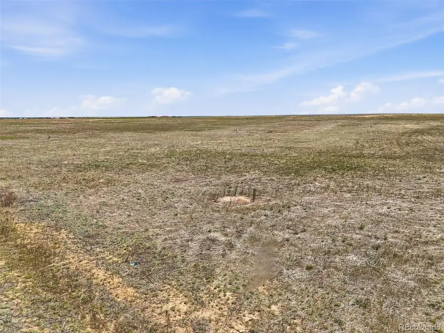 8 Timberlake Ct, Byers, CO 80103 - #3