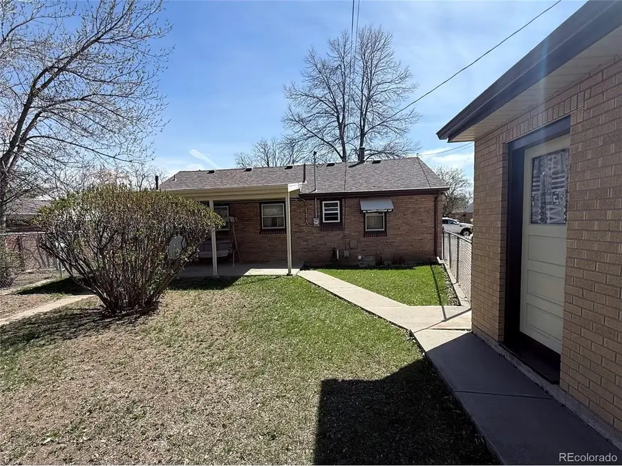 5555 Dudley Ct, Arvada, CO 80002 - #2