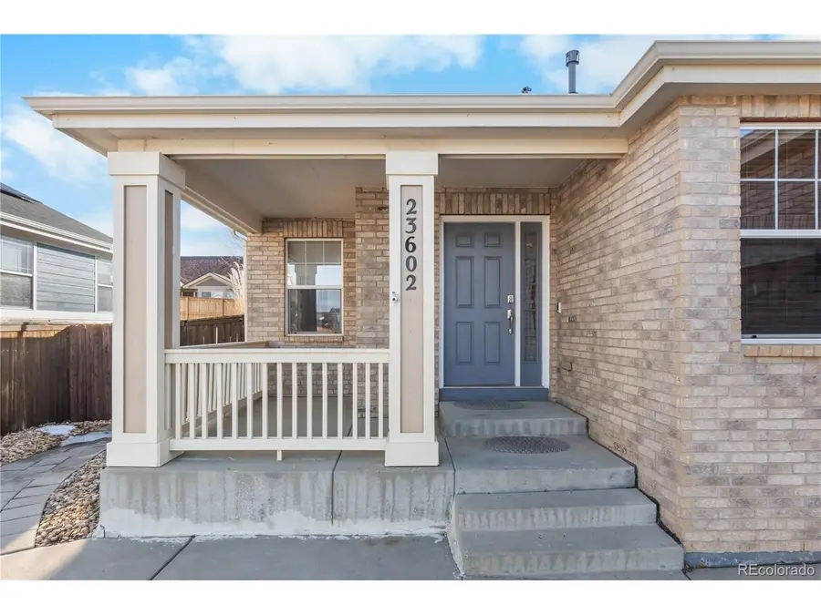 23602 E Chenango Pl, Aurora, CO 80016 - Image #2