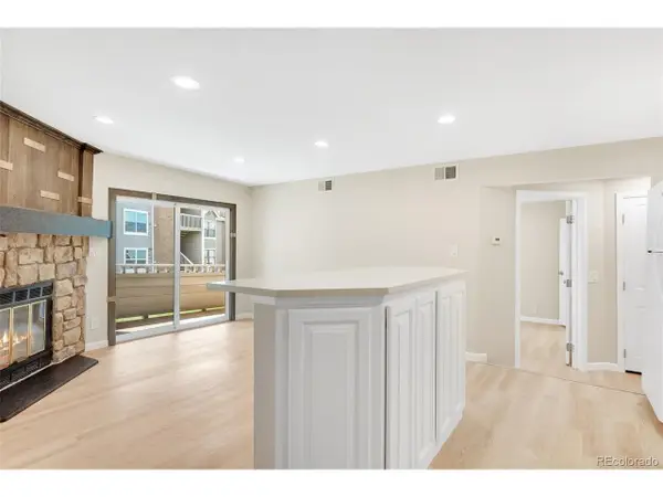 12043 W Cross Dr #204, Littleton, CO 80127