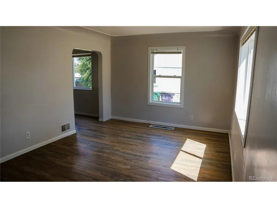 909 Meade St, Denver, CO 80204 - #3