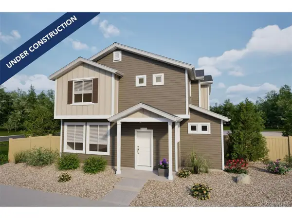 46577 Sunflower Ln, Bennett, CO 80102