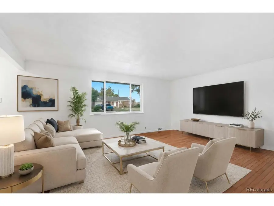 323 Fulton St, Aurora, CO 80010 - #3