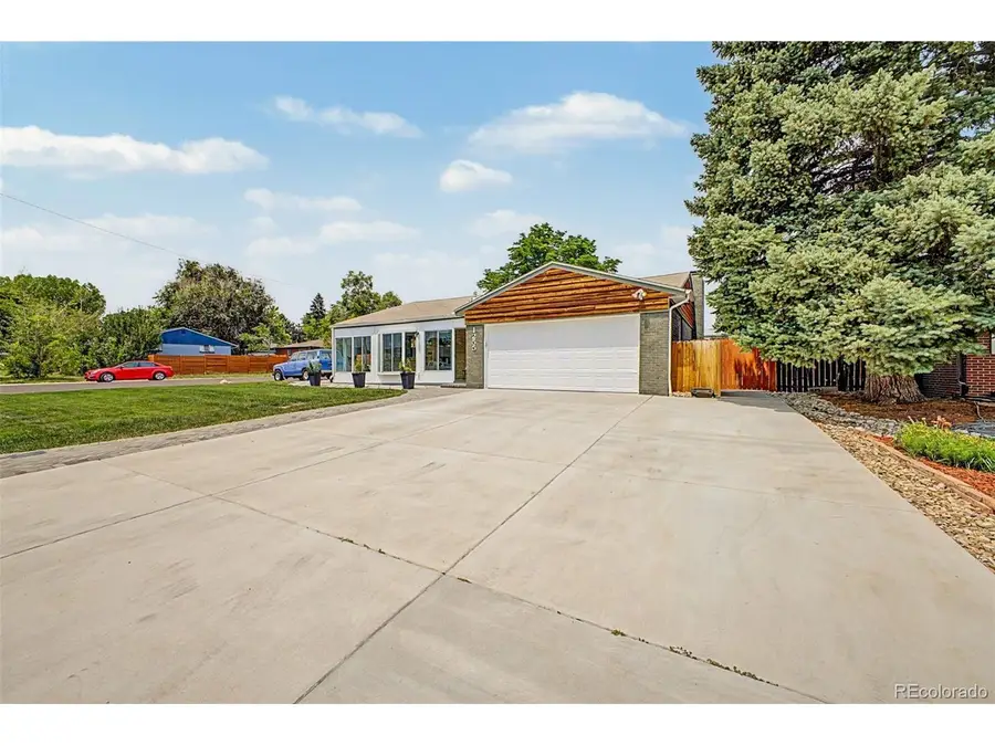 1255 W 6th Ave, Broomfield, CO 80020 - #2