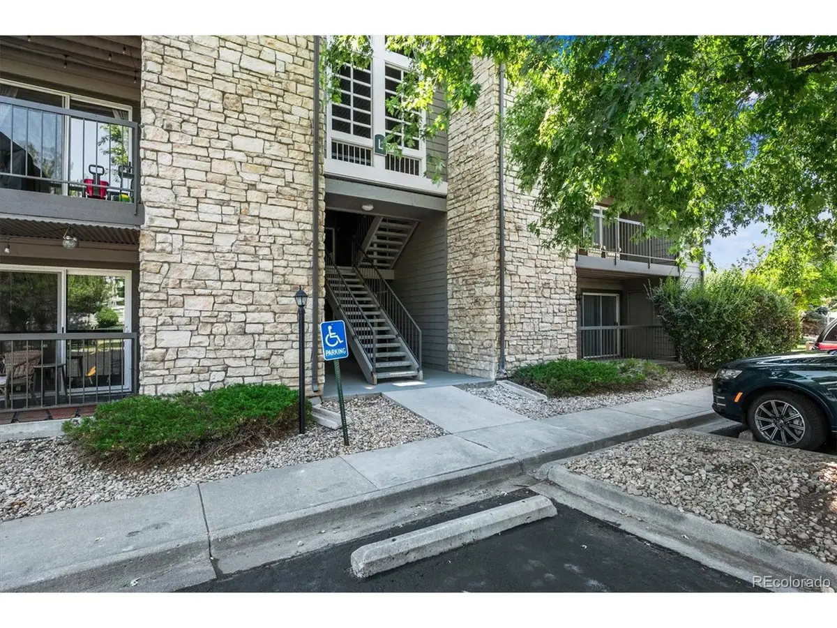 2575 S Syracuse Way #L103, Four Square Mile, CO 80231 - #1