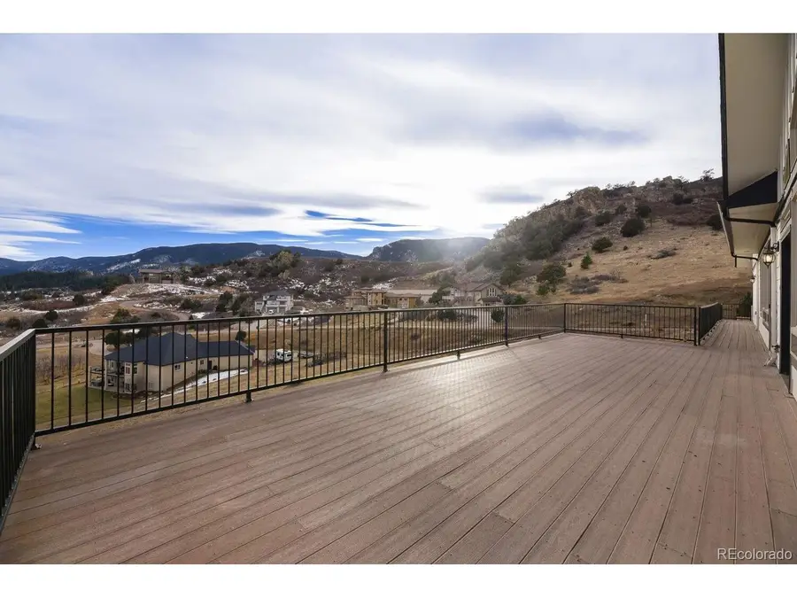 5425 Country Club Dr, Larkspur, CO 80118 - #3