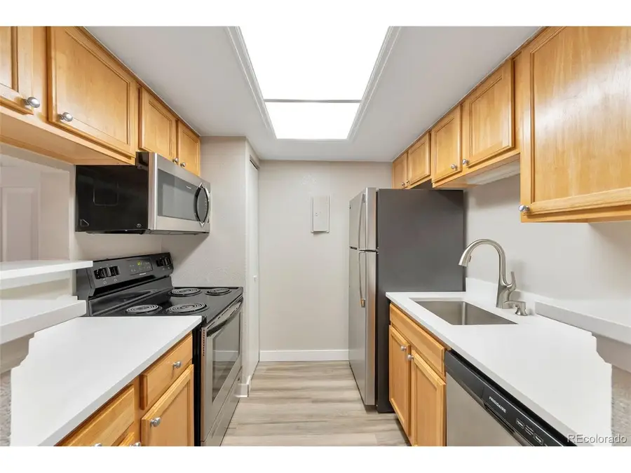 10323 E Peakview Ave #J201, Englewood, CO 80111 - #2