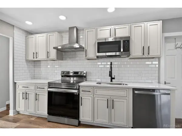 842 Grove St, Denver, CO 80204