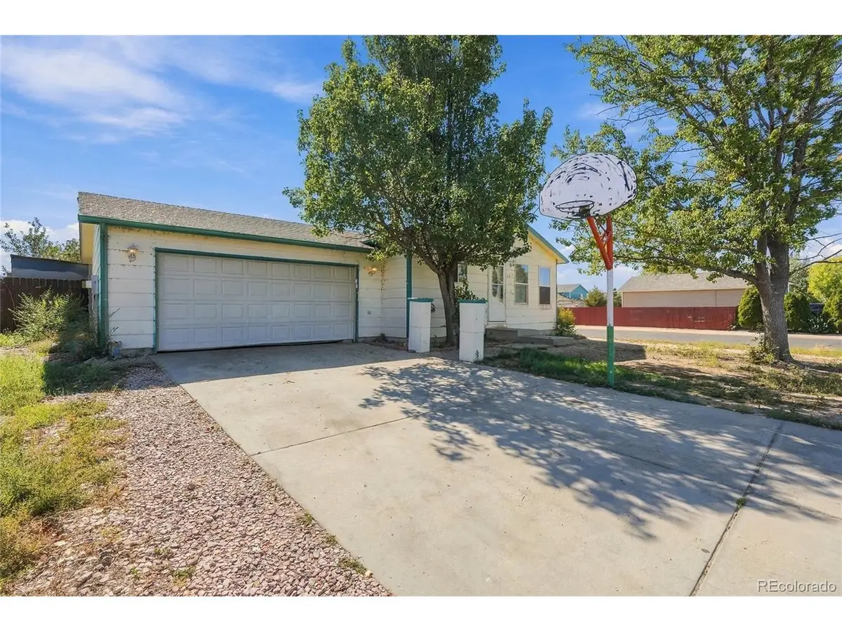 604 E 23rd Street Rd, Greeley, CO 80631 - #1
