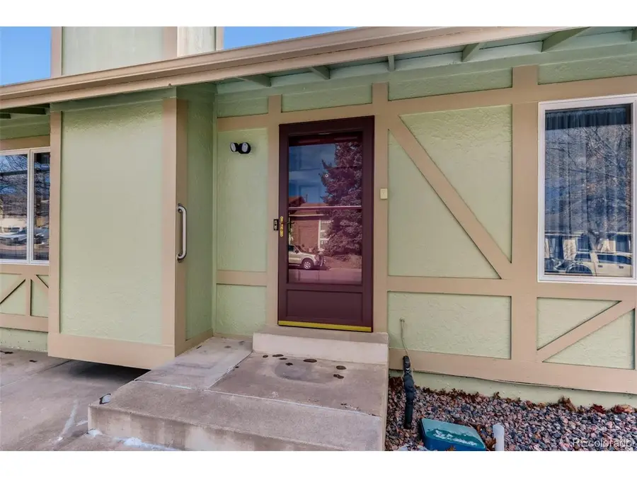 16796 E Kent Dr, Aurora, CO 80013 - Image #3