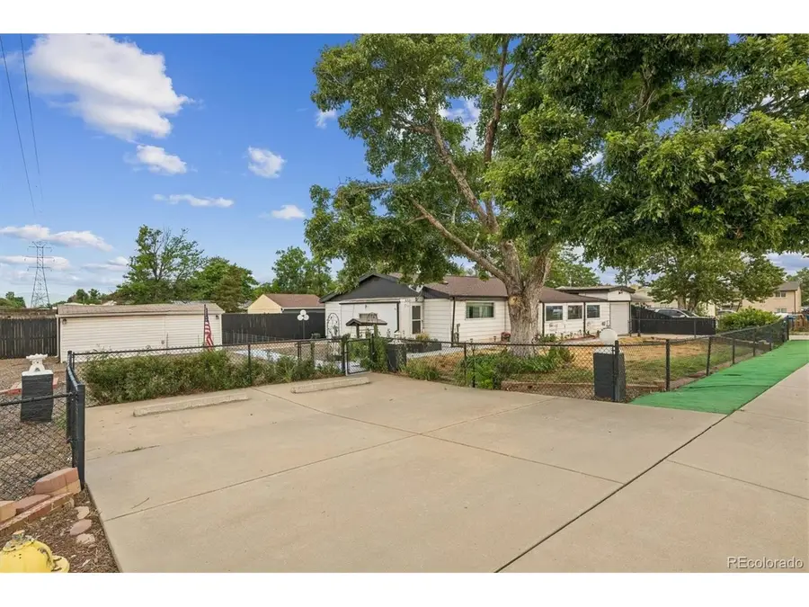 6921 Quebec St, Commerce City, CO 80022 - #3