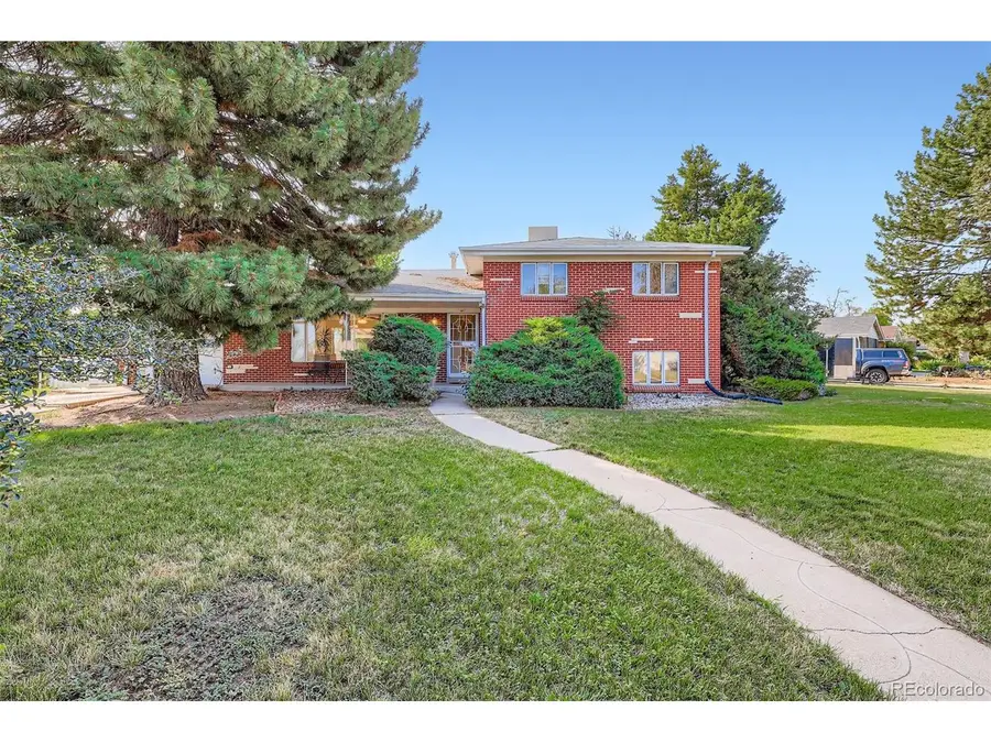 574 Iola St, Aurora, CO 80010 - Image #3