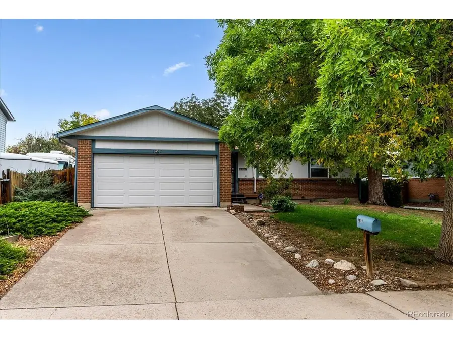 1807 S Fairplay St, Aurora, CO 80012 - #3