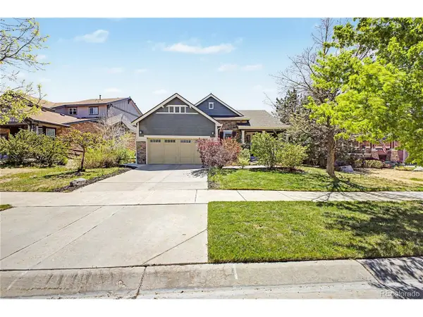 152 N Biloxi Way, Aurora, CO 80018