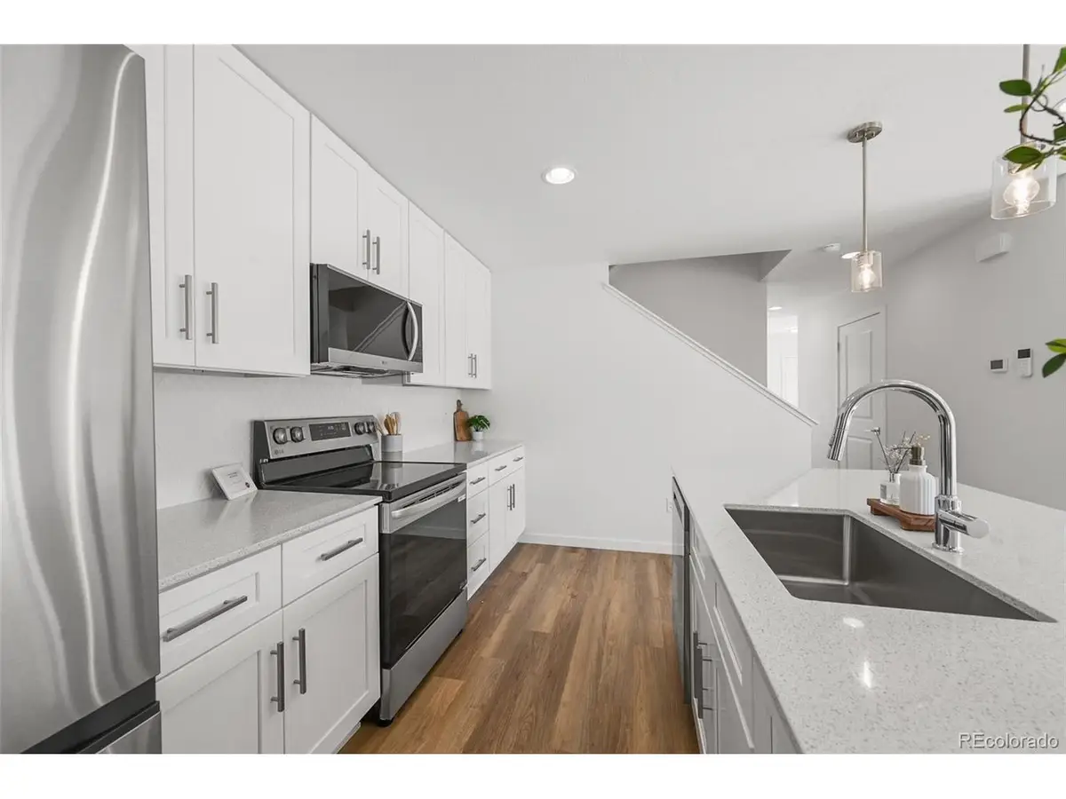 1281 N Akron St, Aurora, CO 80010 - Image #1