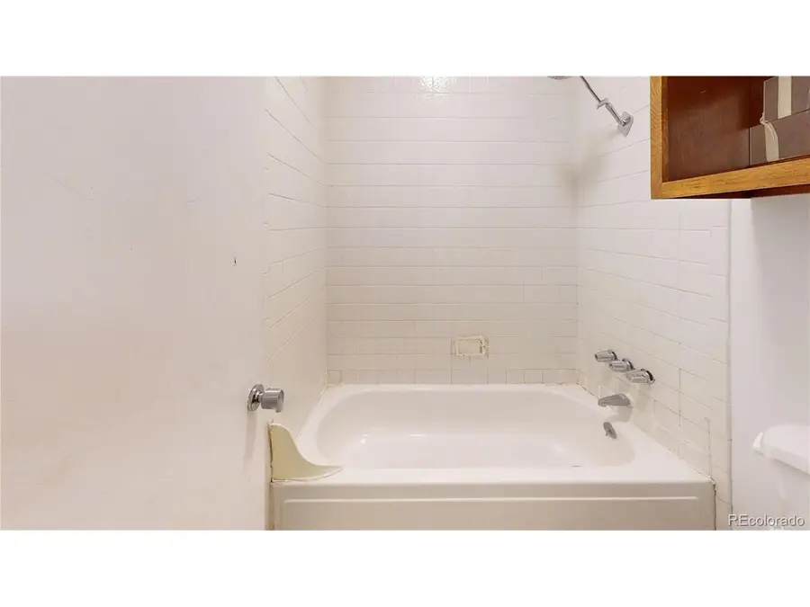 2225 S Jasmine St #207, Denver, CO 80222 - Image #3