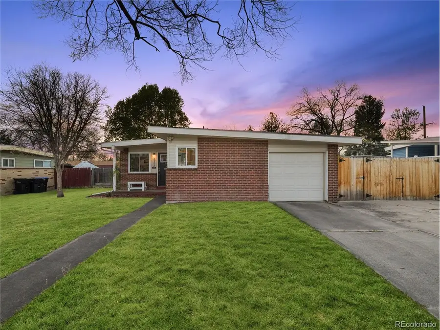 6009 Carr St, Arvada, CO 80004 - #2