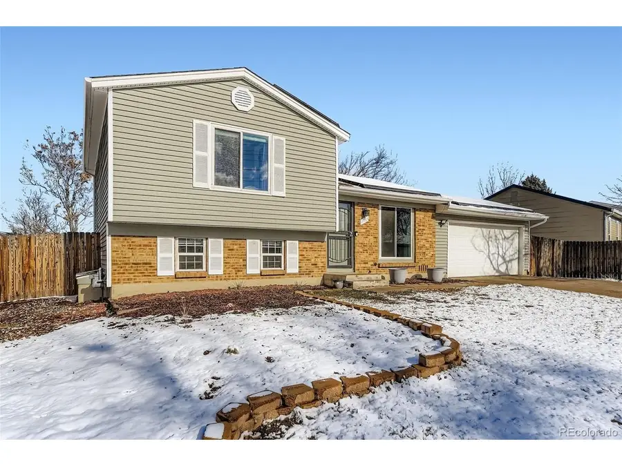 17955 E Bails Pl, Aurora, CO 80017 - Image #2