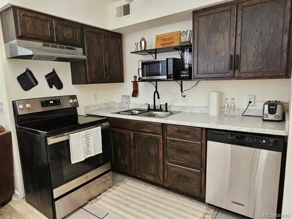 1830 Newland Ct #320, Lakewood, CO 80214