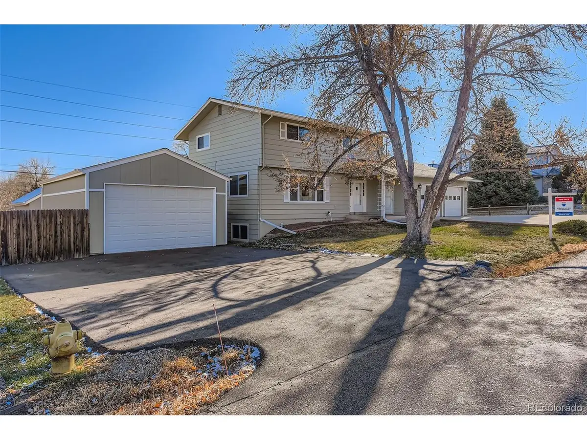 8002 S Carr Ct, Littleton, CO 80128 - Image #1