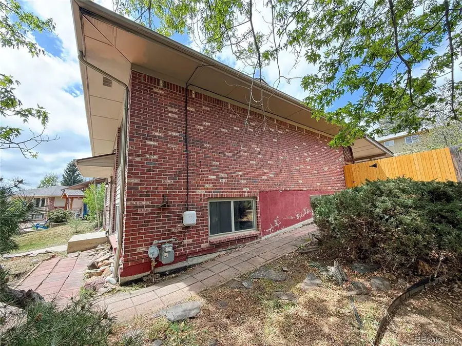 1437 S Yank St, Lakewood, CO 80228 - #3