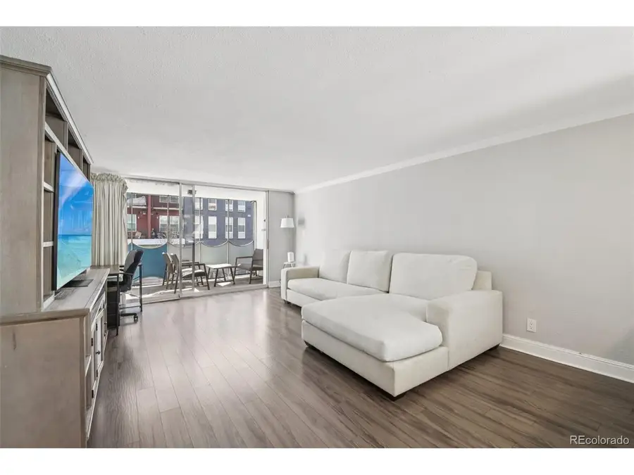 1155 N Ash St #302, Denver, CO 80220 - #2