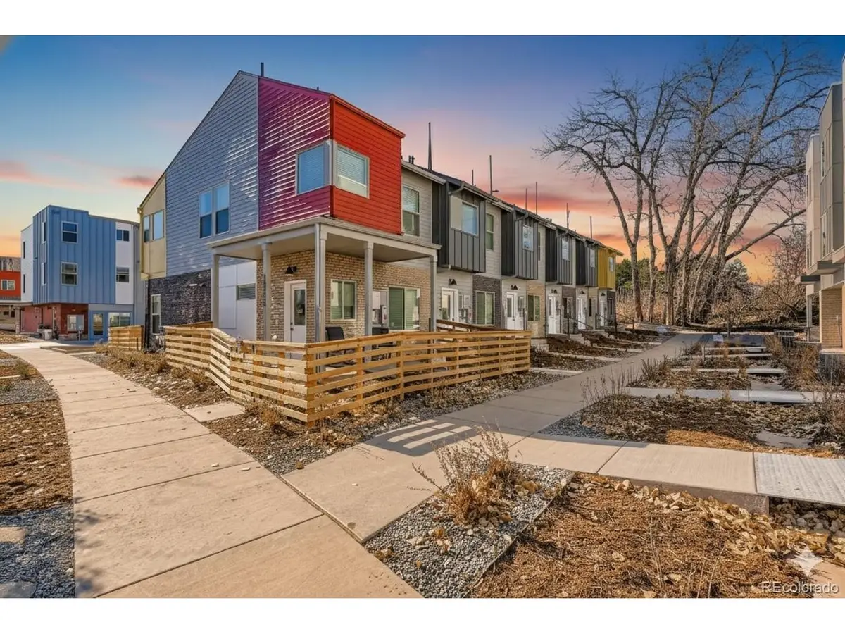 15162 W 69th Pl, Arvada, CO 80007 - Image #1