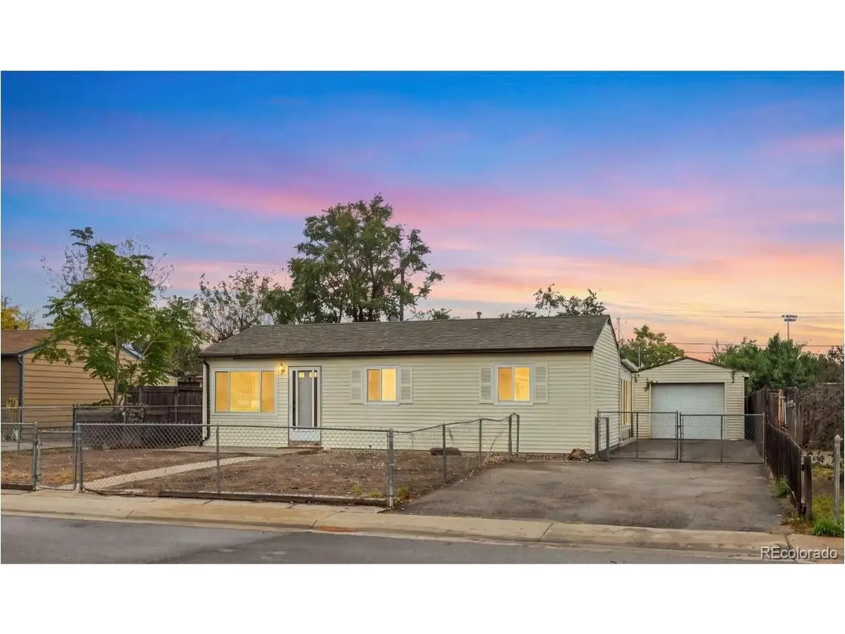 6160 E 60th Pl, Commerce City, CO 80022 - #1
