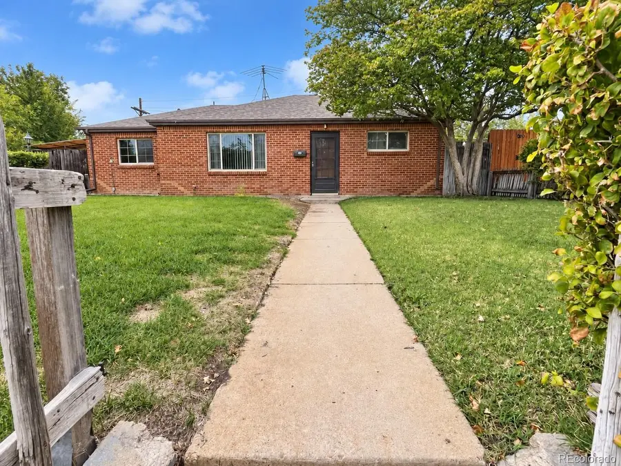 9211 Lillian Ln, Thornton, CO 80229 - #3
