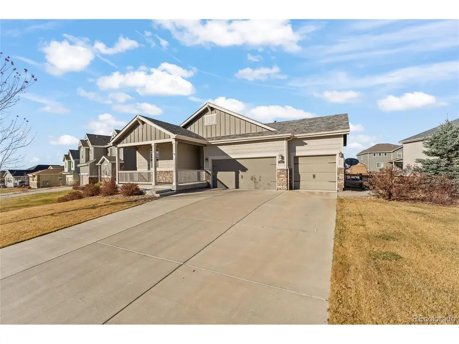 5509 Harbor Town Dr, Elizabeth, CO 80107 - Image #2