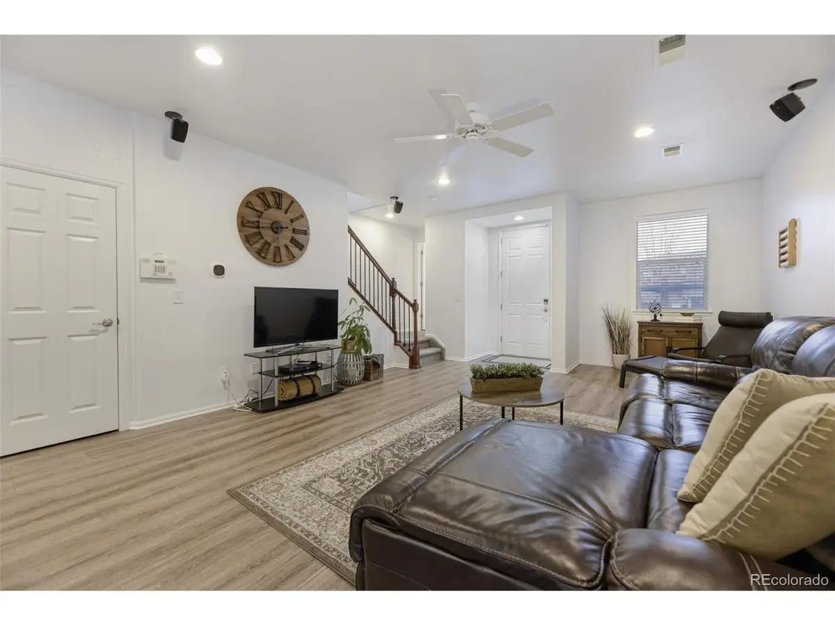 13636 E Weaver Pl, Englewood, CO 80111 - Image #1