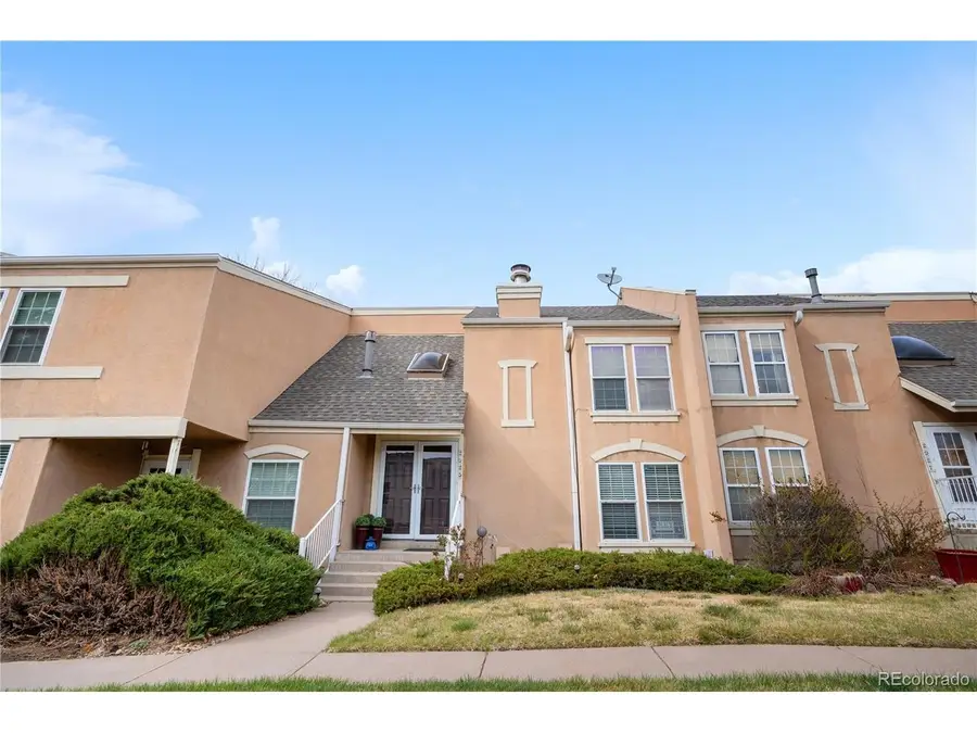 2925 S Vaughn Way, Aurora, CO 80014 - #2