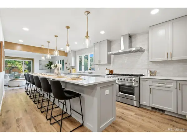 7528 Queen Cir, Arvada, CO 80005